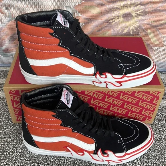 Vans Men’s
Sk8-Hi Flame VN0005UJGWP Sneakers - Picture 2 of 16